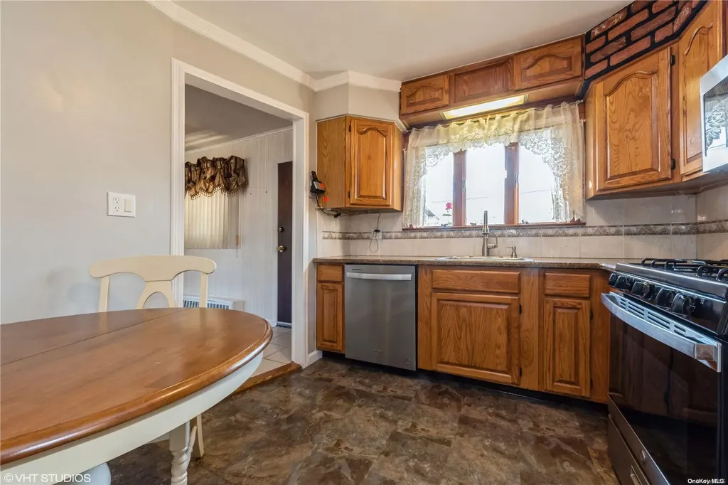 3010 Terrace Road Wantagh NY 11793