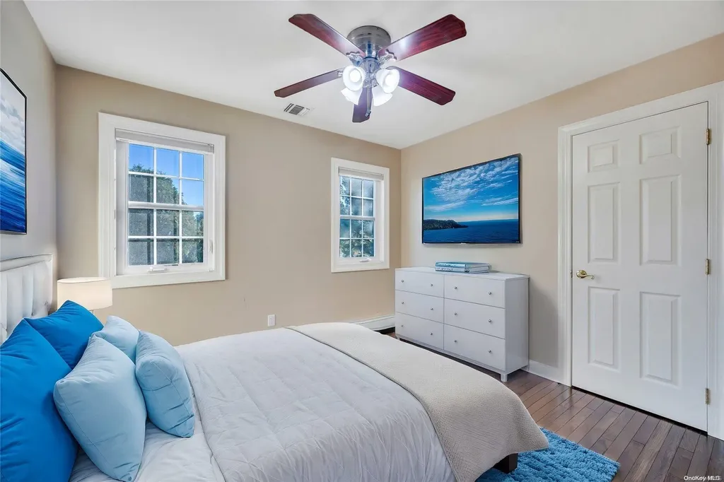 4 Croyden Drive Massapequa NY 11758