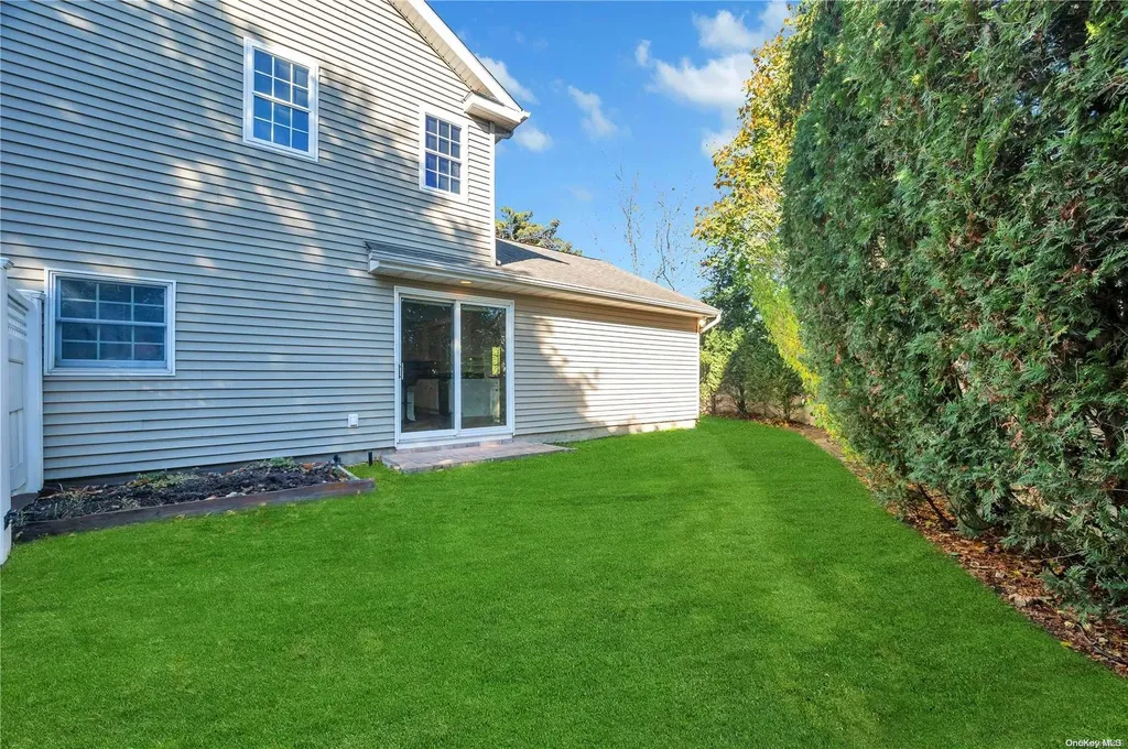 4 Croyden Drive Massapequa NY 11758