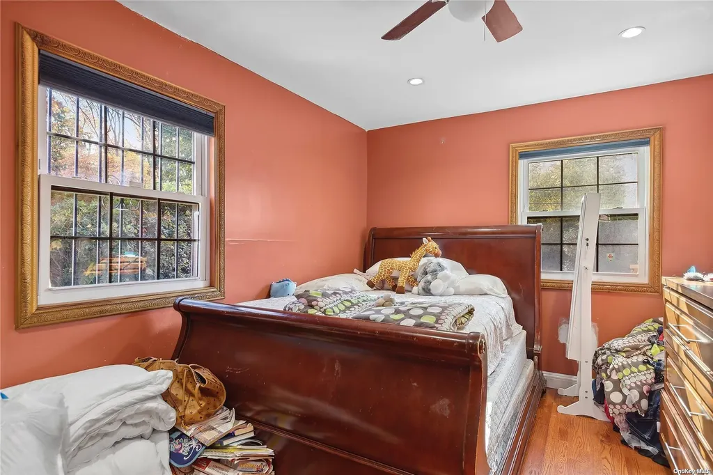 63 Brookfield Road Valley Stream NY 11581