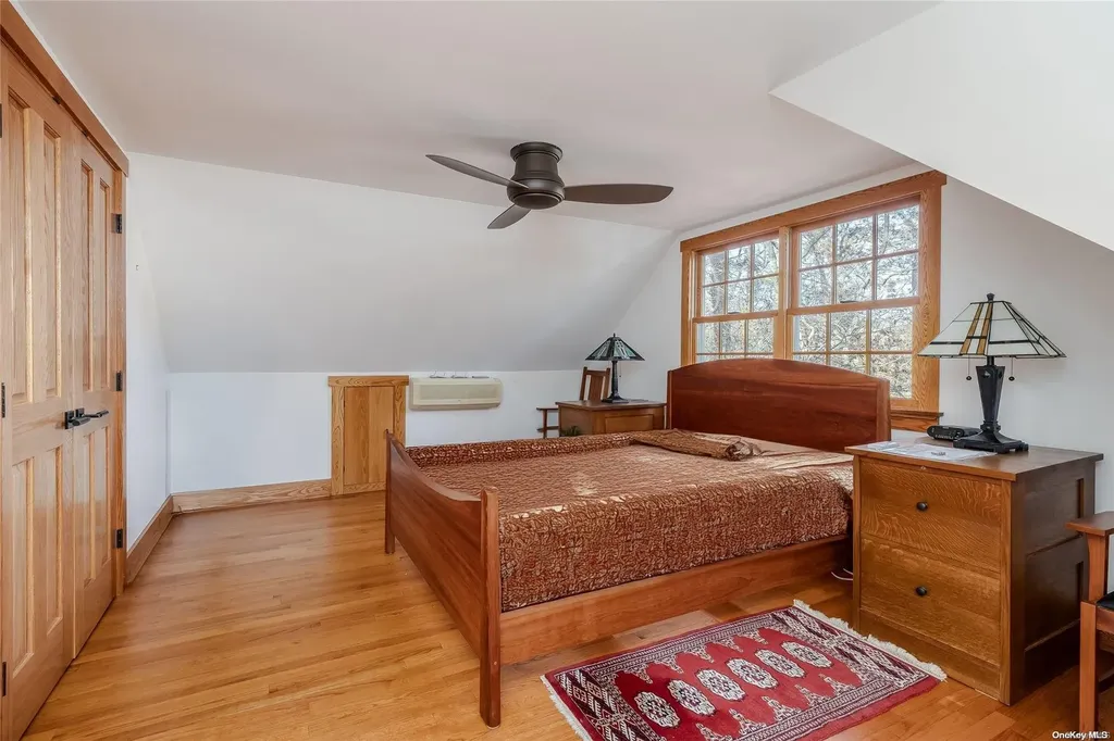 61 Thompson Hay Path Setauket NY 11733