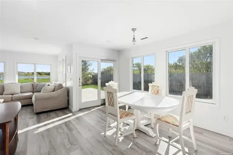 68 Little Neck Road Southampton NY 11968