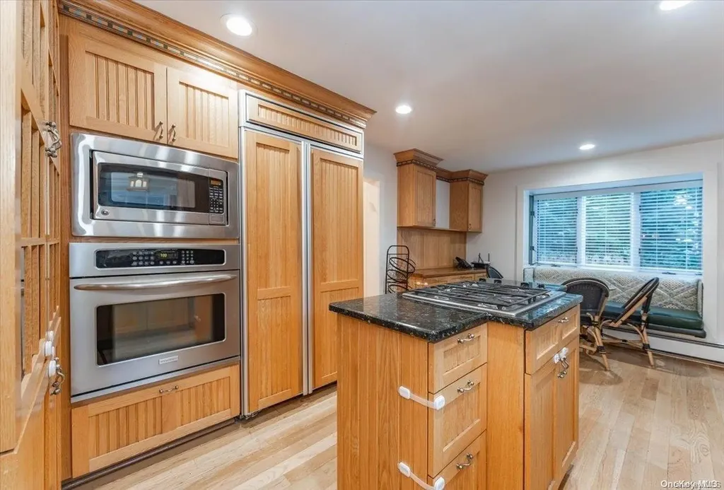 207 Combs Avenue Woodmere NY 11598