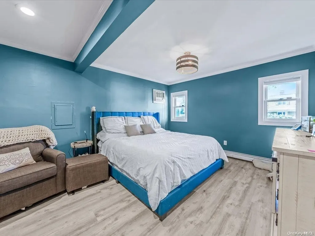 17 Tinder Lane Levittown NY 11756