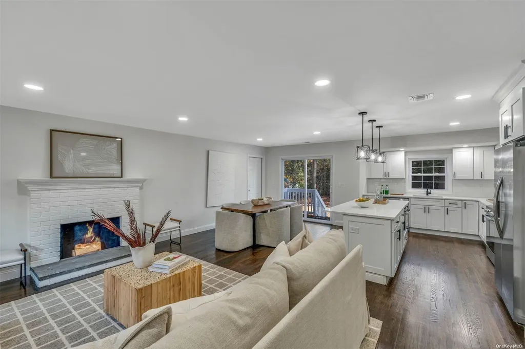57 Brooksite Drive Smithtown NY 11787