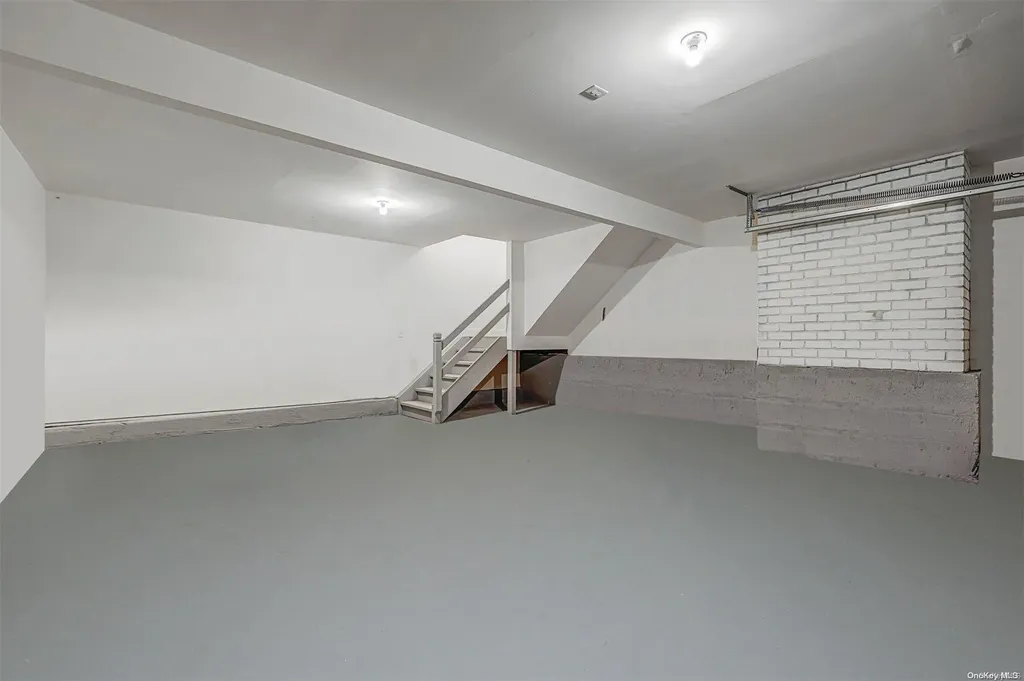 57 Brooksite Drive Smithtown NY 11787