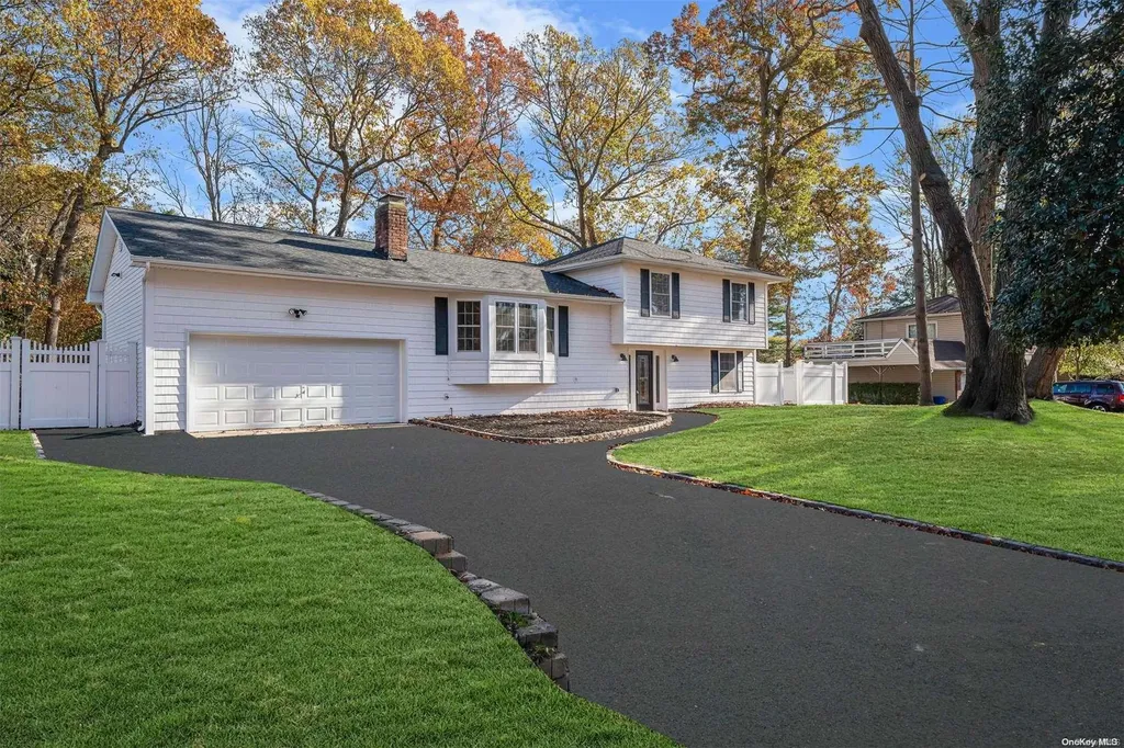 57 Brooksite Drive Smithtown NY 11787