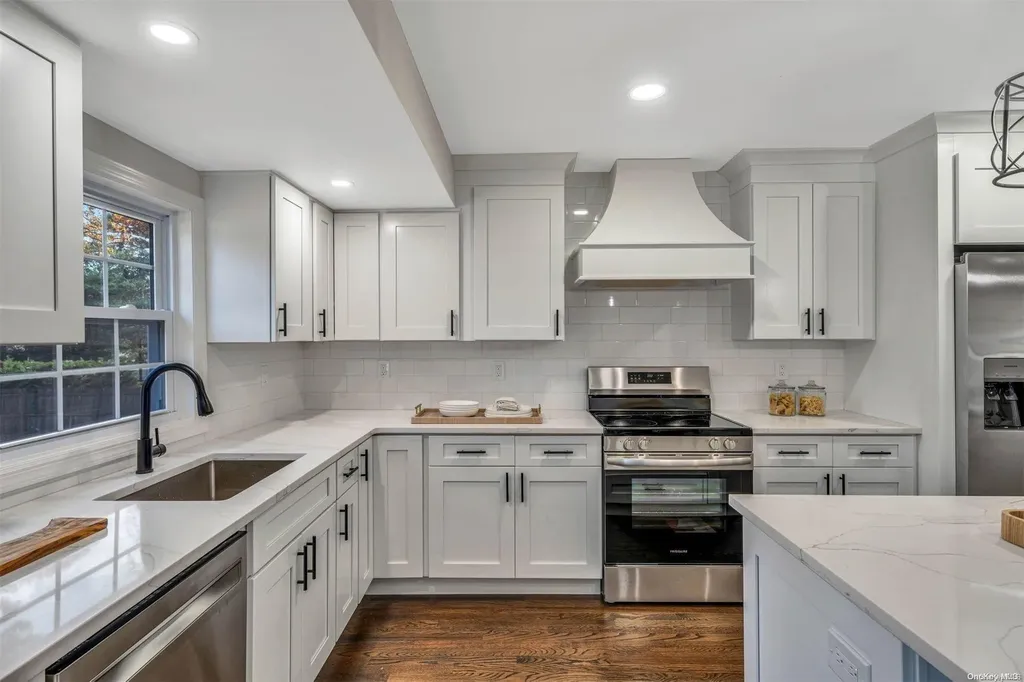 57 Brooksite Drive Smithtown NY 11787