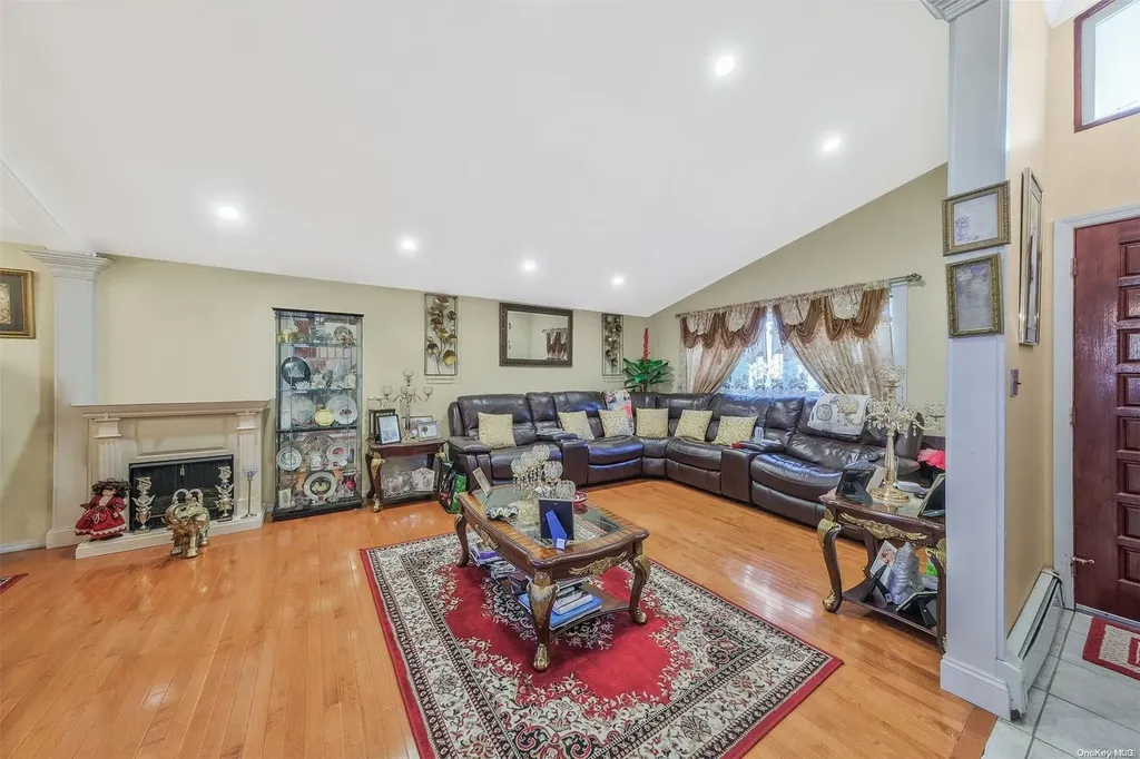 140 Dana Avenue Mastic NY 11950