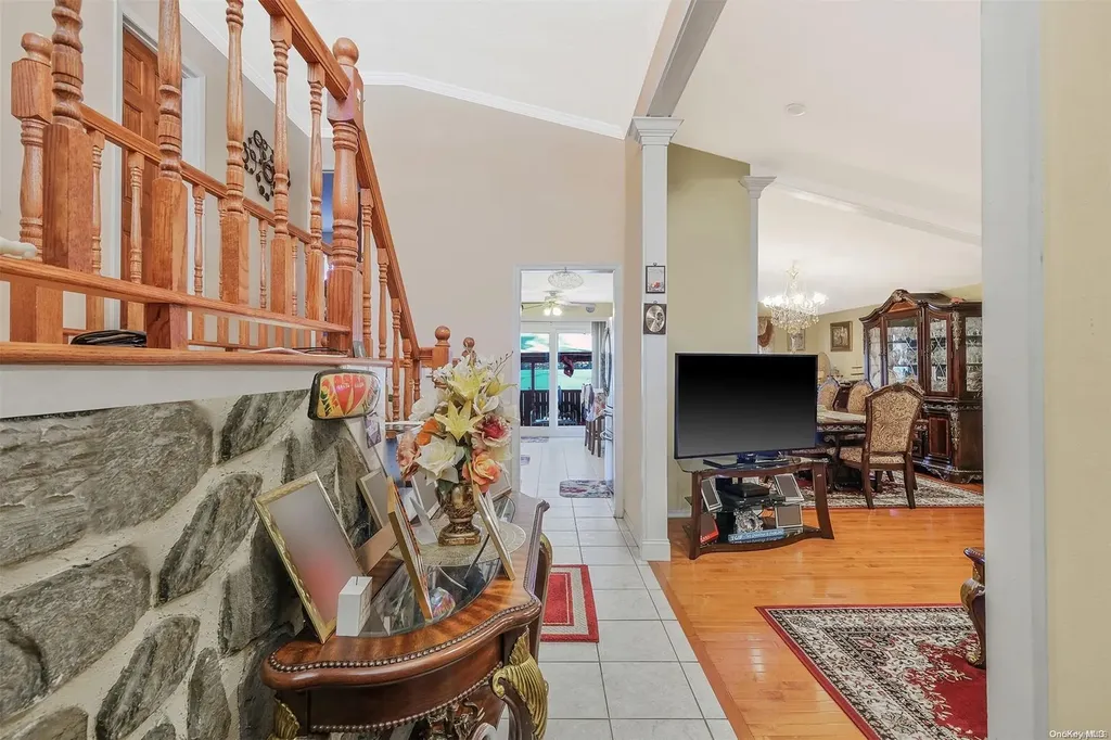 140 Dana Avenue Mastic NY 11950