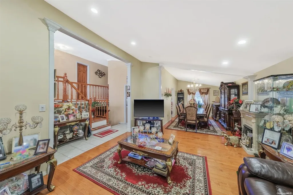 140 Dana Avenue Mastic NY 11950