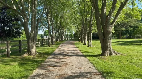 4170/3375+ Indian Neck Lane Peconic NY 11958