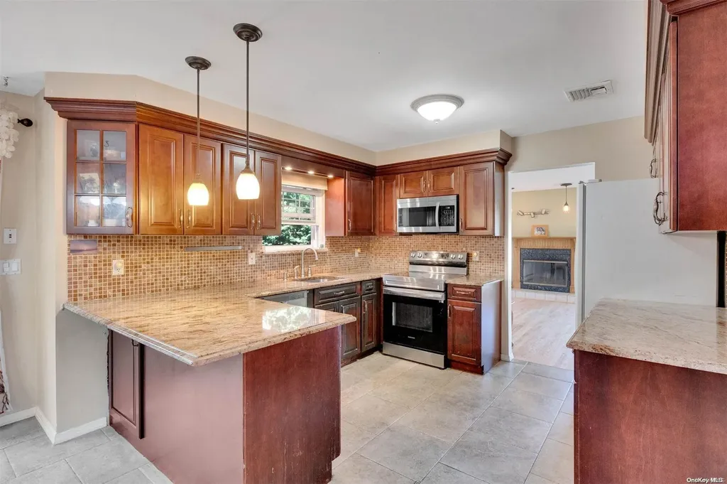 99 S Washington Avenue Centereach NY 11720