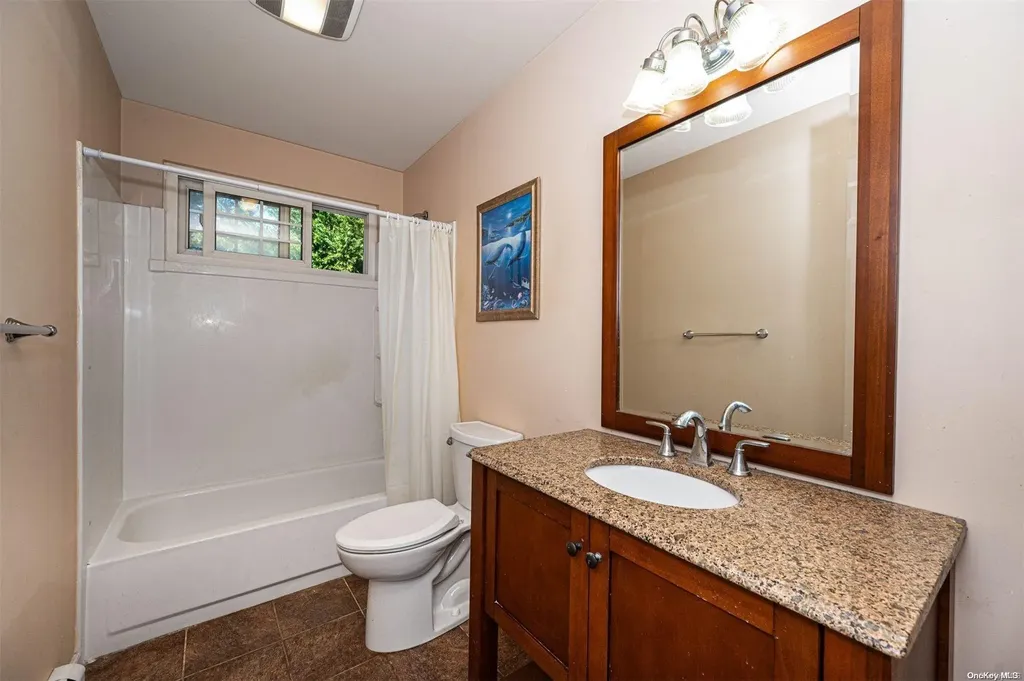 99 S Washington Avenue Centereach NY 11720