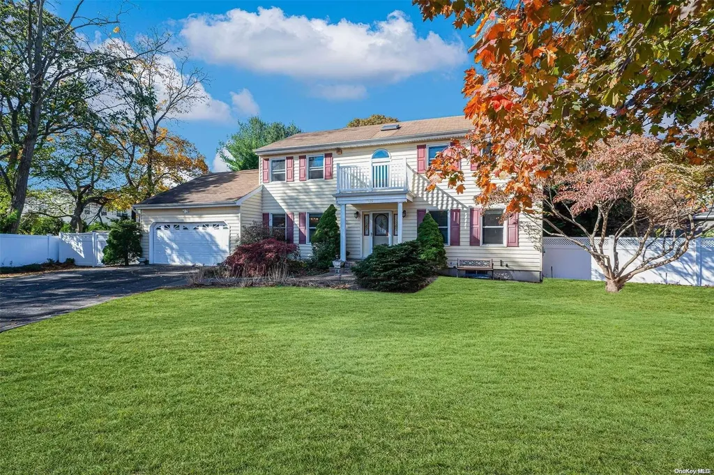 99 S Washington Avenue Centereach NY 11720