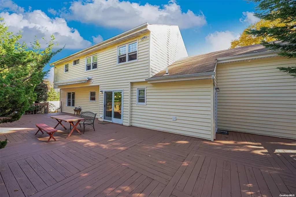 99 S Washington Avenue Centereach NY 11720