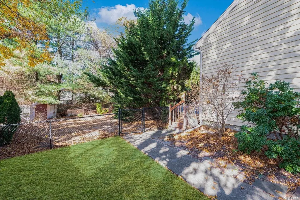 99 S Washington Avenue Centereach NY 11720