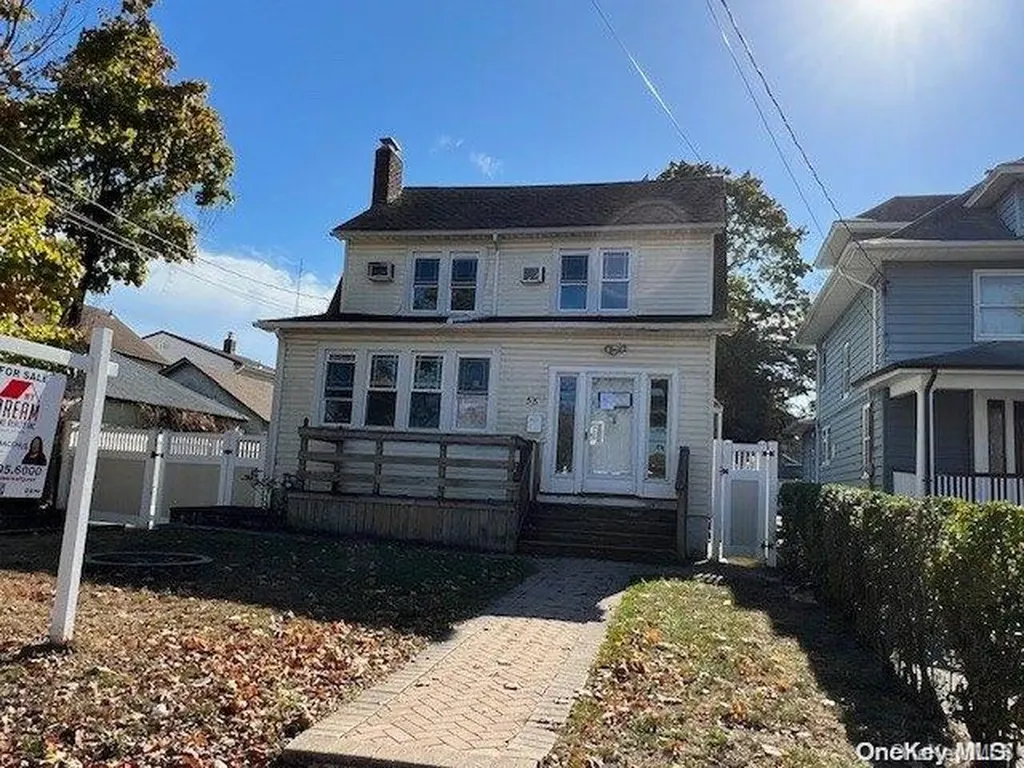 55 Southside Avenue Freeport NY 11520