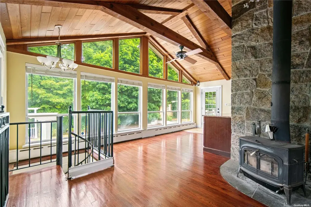 48 Smith Street Glen Head NY 11545
