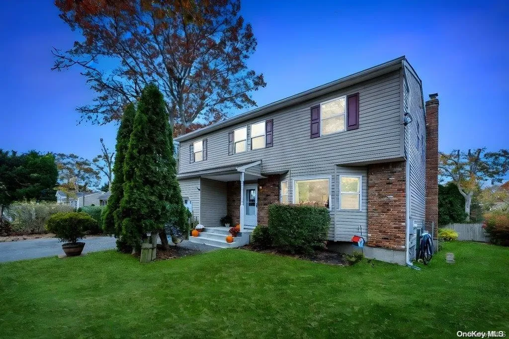 42 Burney Boulevard Mastic NY 11950