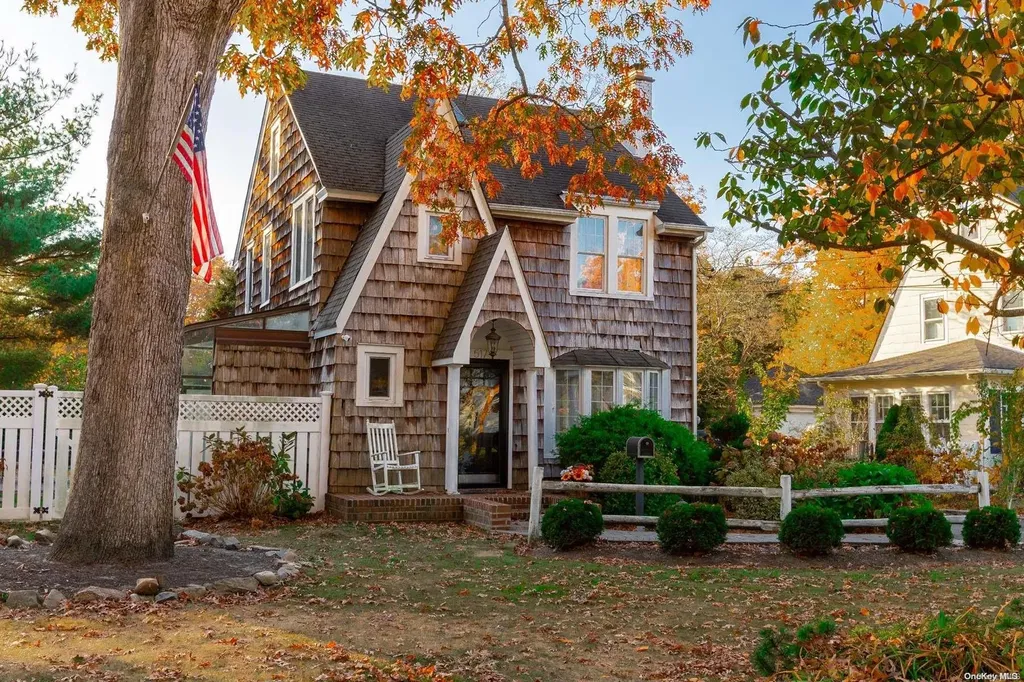 517 Pine Acres Boulevard Brightwaters NY 11718
