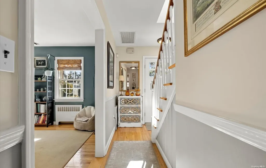 4 Chestnut Avenue Glen Head NY 11545
