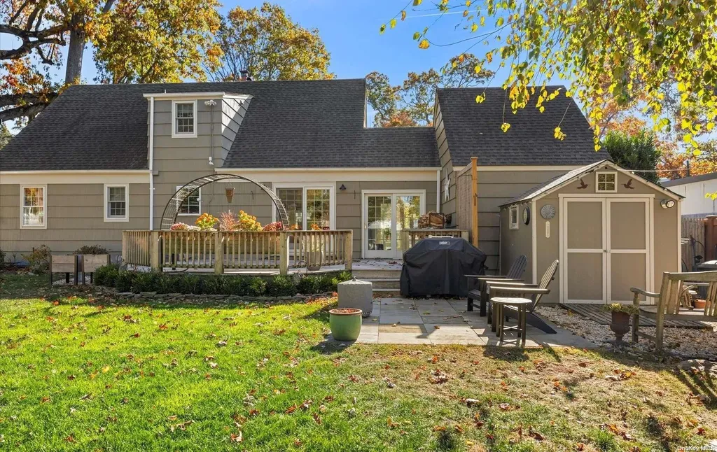 4 Chestnut Avenue Glen Head NY 11545