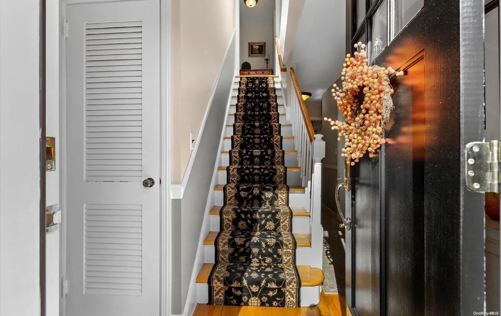 4 Chestnut Avenue Glen Head NY 11545