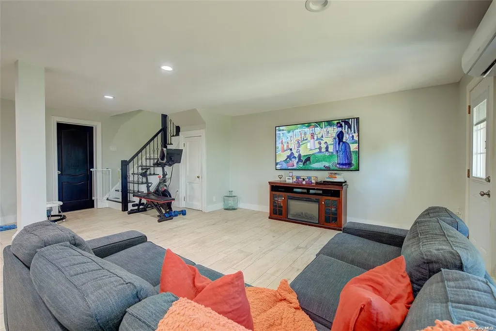264 Highland Boulevard Brooklyn NY 11207