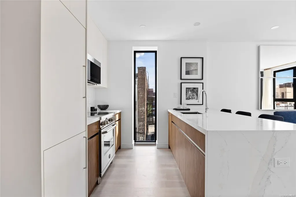 25-88 38th Street Astoria NY 11103
