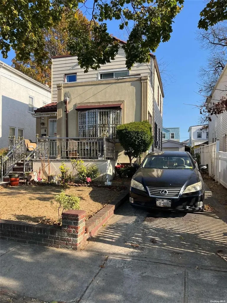 139-55 230th Place Springfield Gardens NY 11413