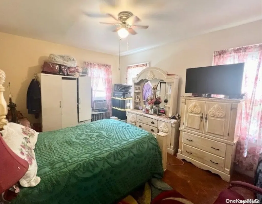 139-55 230th Place Springfield Gardens NY 11413