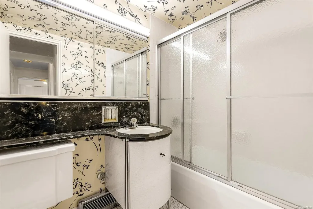 111-20 73 Avenue Forest Hills NY 11375