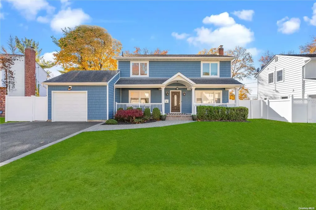 8 Cranford Road Plainview NY 11803