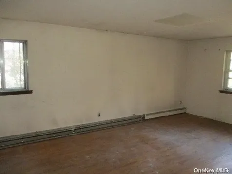 6 Ethel Court Wheatley Heights NY 11798