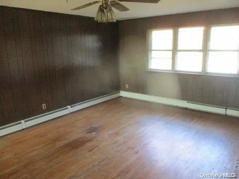 6 Ethel Court Wheatley Heights NY 11798