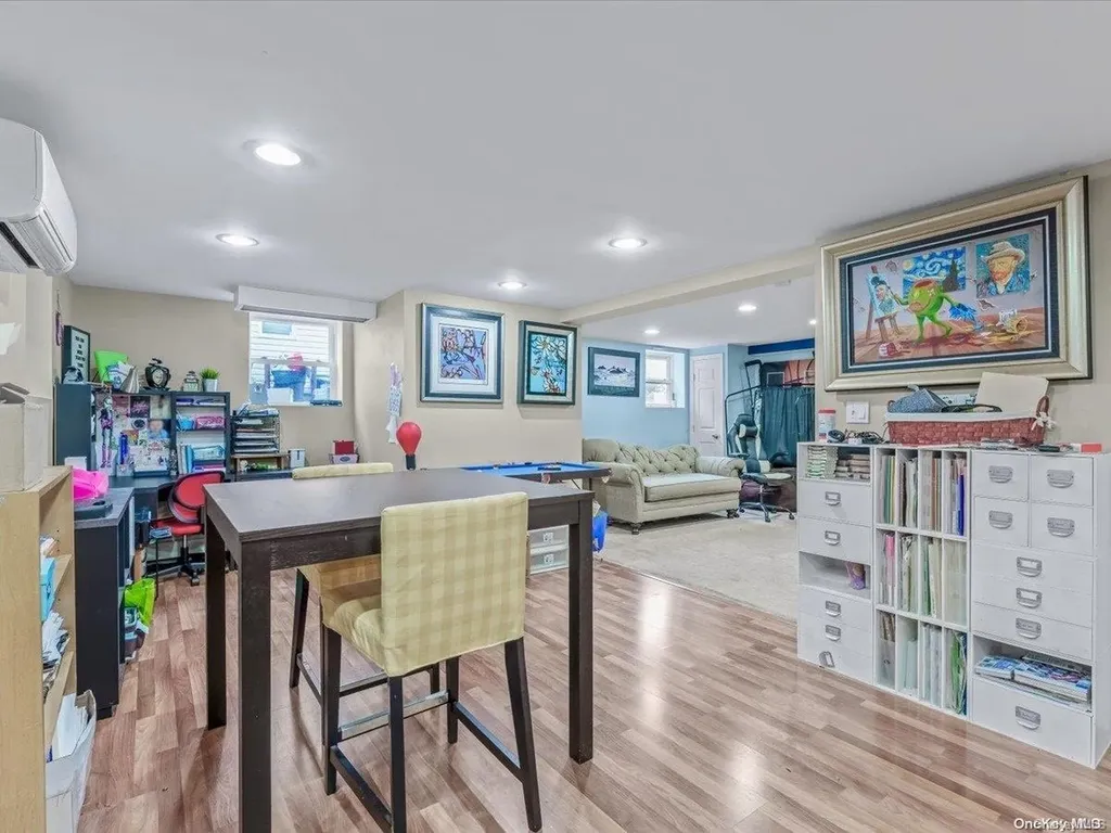 2803 Weeks Avenue Oceanside NY 11572