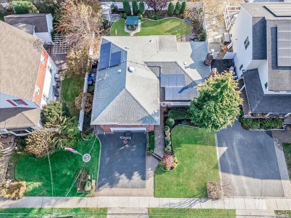 2803 Weeks Avenue Oceanside NY 11572