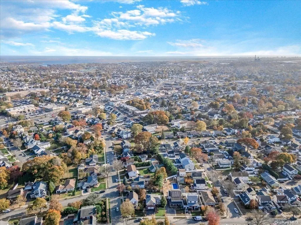 2803 Weeks Avenue Oceanside NY 11572