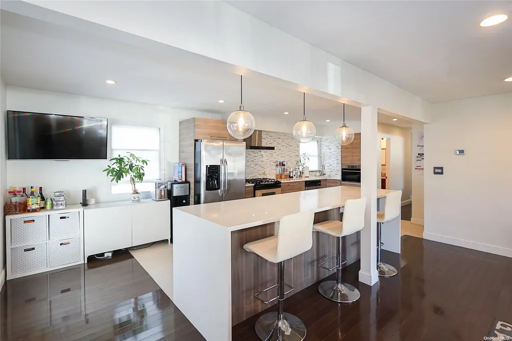 3368 Walters Avenue Wantagh NY 11793