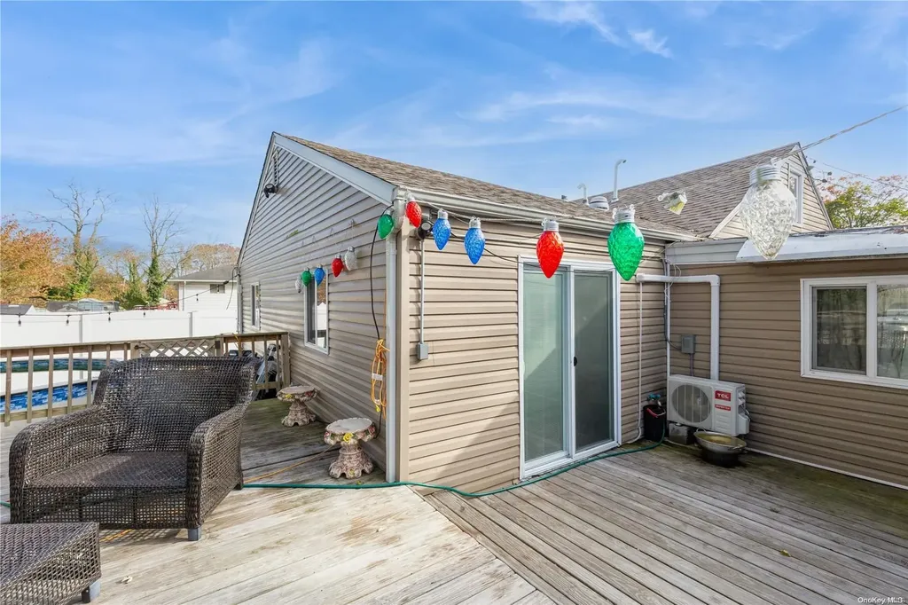 25 Snyder Street Patchogue NY 11772