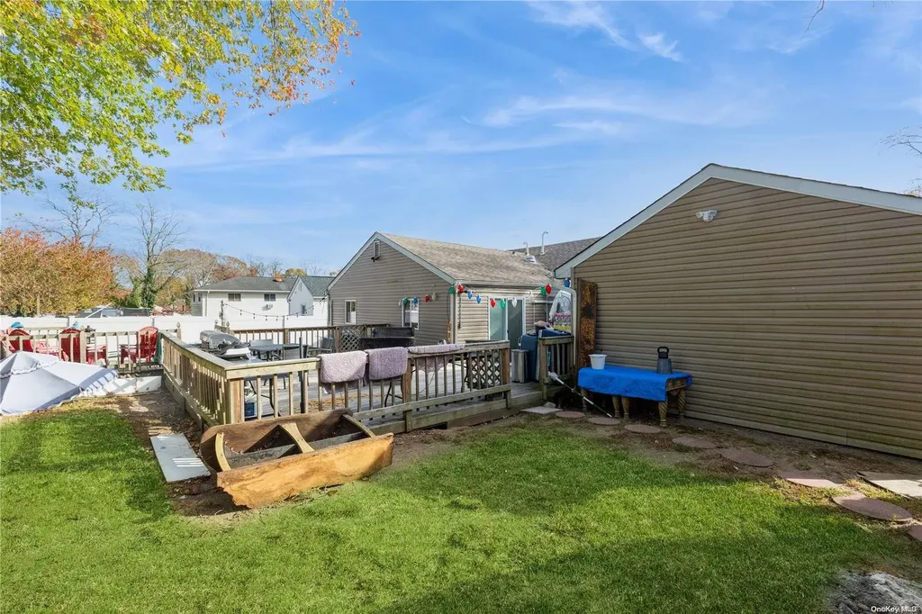 25 Snyder Street Patchogue NY 11772