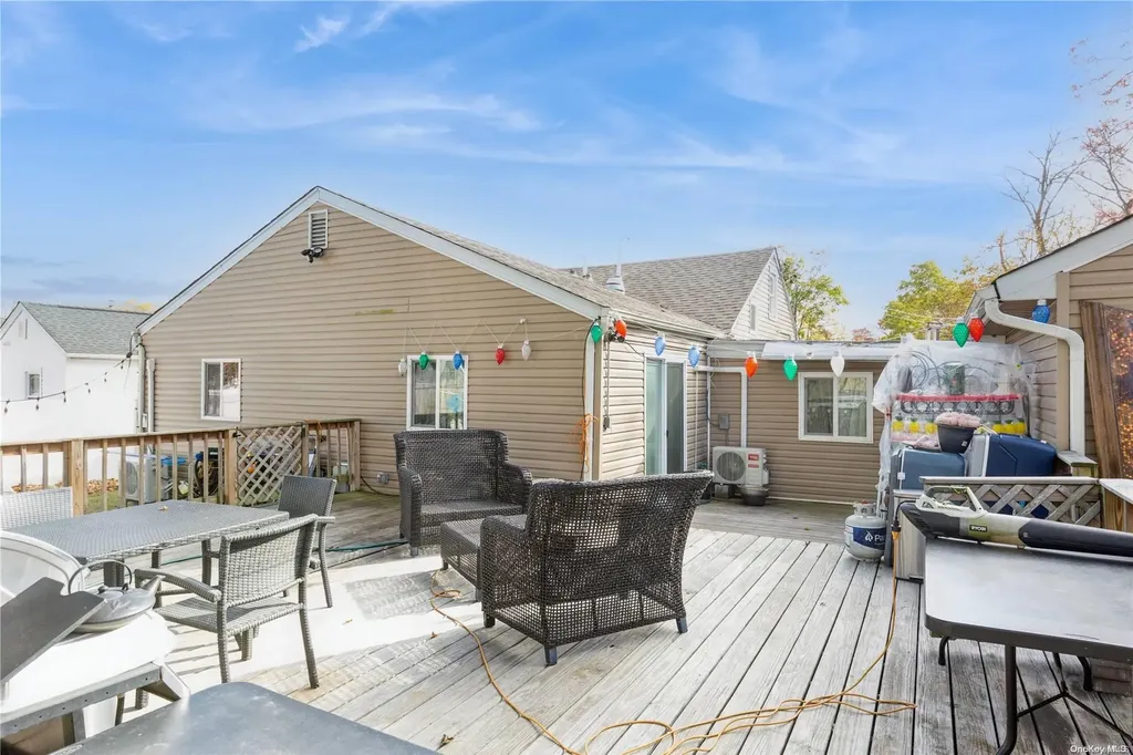 25 Snyder Street Patchogue NY 11772