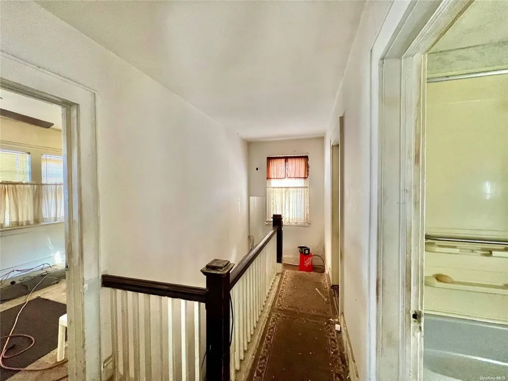 16 Garfield Place Hempstead NY 11550