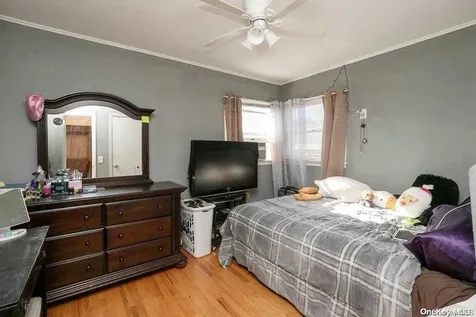196 N Queens Avenue Massapequa NY 11758