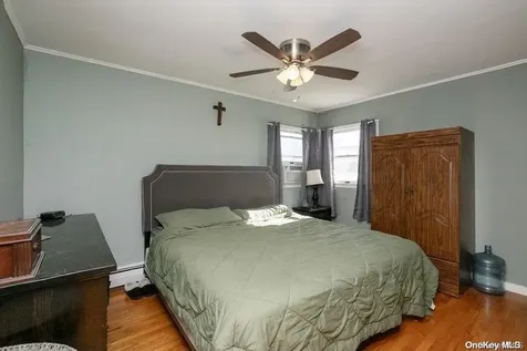 196 N Queens Avenue Massapequa NY 11758