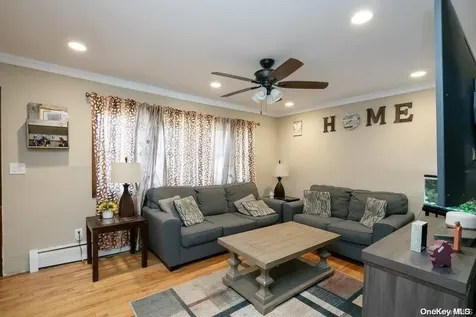 196 N Queens Avenue Massapequa NY 11758