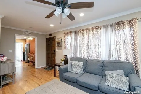 196 N Queens Avenue Massapequa NY 11758