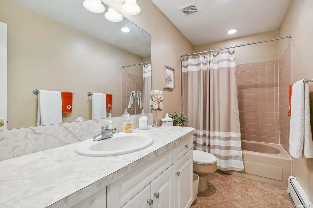 27 Forrest Avenue Medford NY 11763