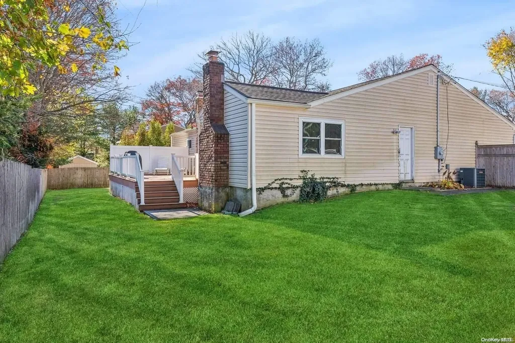 27 Forrest Avenue Medford NY 11763